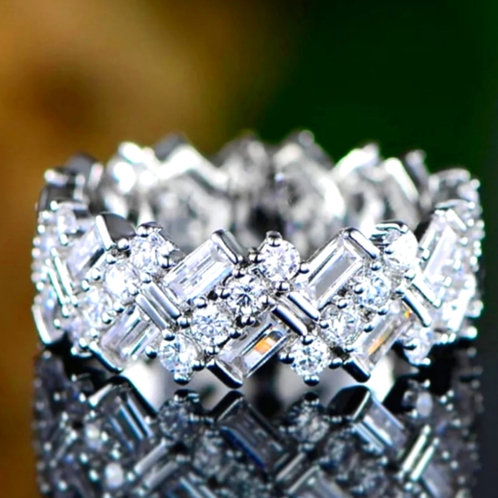NEW Sterling Silver Luxury Simulated Diamond Ring Band